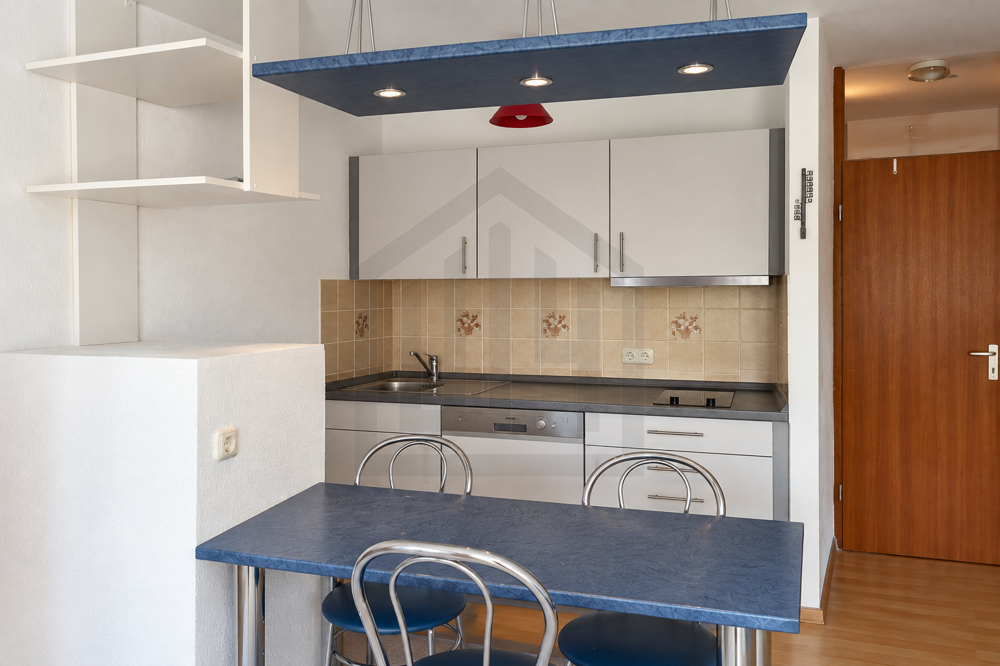 Einziehen und Wohlfühlen ab 01.01.27: 1-Zimmer-Apartment in bester Innenstadtlage von KA - Photo 2