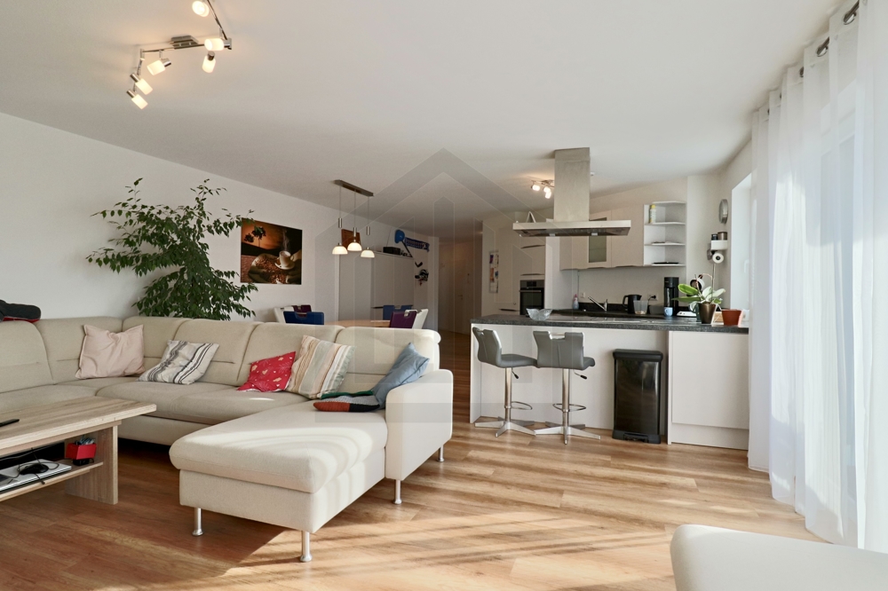 Moderne 4,5-Zimmer-Wohnung sucht tollen Mieter! - Photo 2